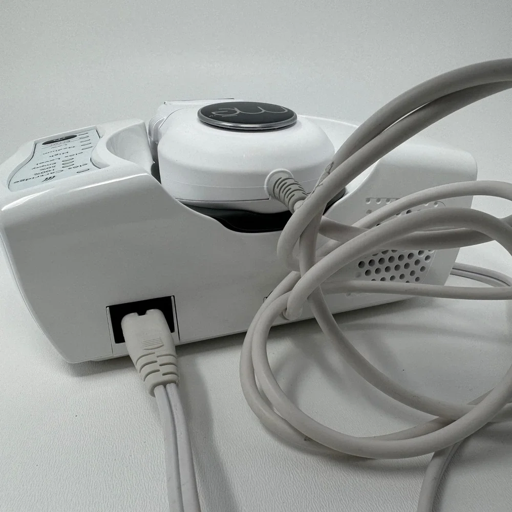 mē elōs Professional Hair Removal System Iluminage Beauty HU-FG00501 White
